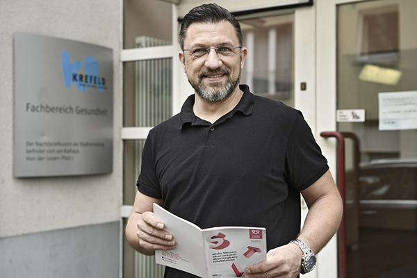 Oliver Winkelmann ist der neue Aids-Koordinator der Stadt Krefeld
Foto: Stadt Krefeld, Presse und Kommunikation, A. Bischof