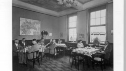 Die Gaststätte um 1930. Bild: Stadt Krefeld, Stadtarchiv