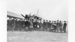 Eröffnung der Fluglinie Krefeld-Berlin im April 1926. Foto: Stadt Krefeld, Stadtarchiv