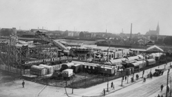 Impressionen aus 100 Jahren Sprödentalkirmes Krefeld. Bild: Stadt Krefeld, Presse und Kommunikation