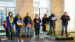 Politische Vertreter unterschiedlicher Parteien zeigten sich geschlossen für den Frieden.Bild: Stadt Krefeld, Presse und Kommunikation