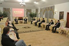 oberbürgermeister meyer beim empfang des oberbürgermeisters von xuzhou, herrn zhou