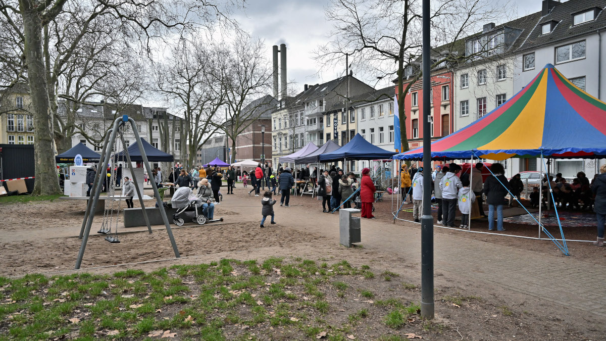 Das Fest am Albrechplatz traf auf große Resonanz bei den Anwohnern.  Fotos: Stadt Krefeld, Presse und Kommunikation, A. Bischof