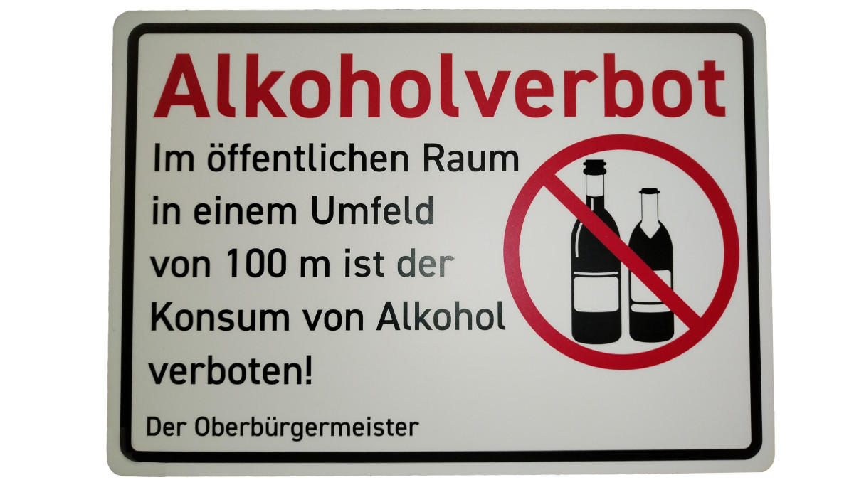 So könnte das geplante Schild zum Alkoholverbot aussehen, das an vielen Bereichen in Krefeld aufgestellt wird.  Foto: Stadt Krefeld, Presse und Kommunikation