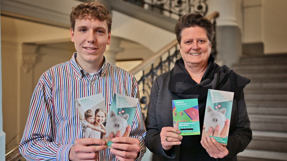 Energiesparbücher der Stabsstelle Klimaschutz und Nachhaltigkeit. Lars Pauling und Sabine Lauxen.