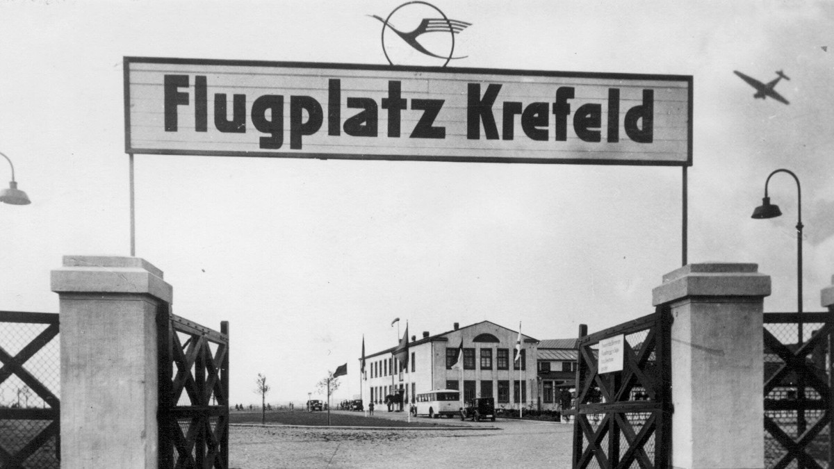 In Krefeld gab es in den 30er Jahren einen Flugplatz. BIld: Stadt Krefeld, Stadtarchiv