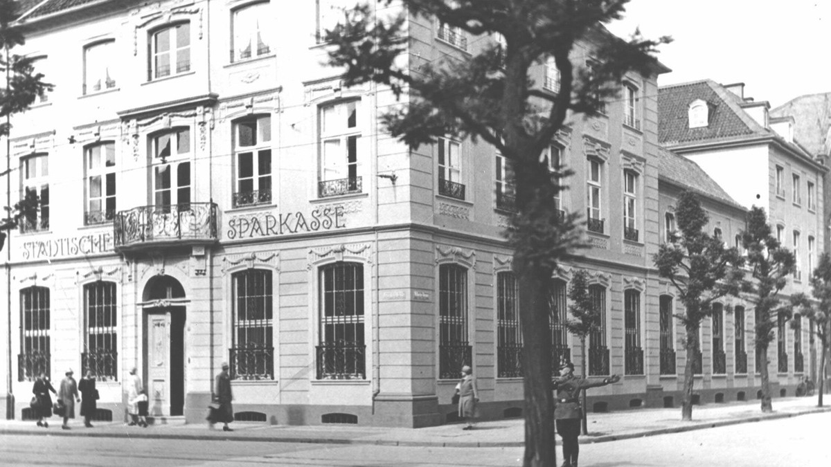 Haus Floh an der Friedrichstraße um 1930. Foto: Stadtarchiv Krefeld