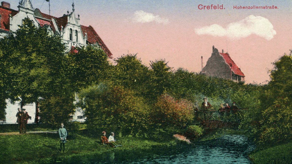 Hohenzollernstraße mit Weiher um 1920. Bild: Stadt Krefeld, Presse und Kommunikation