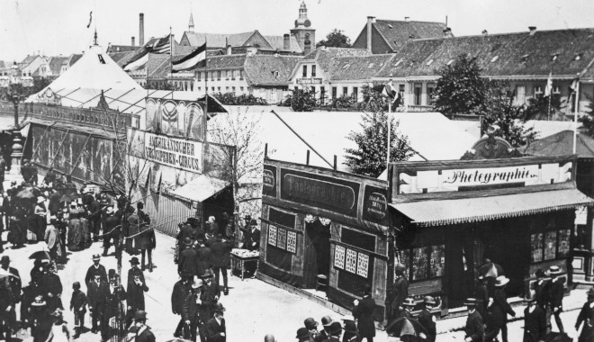 Karlsplatz um 1893Bild: Stadt Krefeld, Presse und Kommunikation