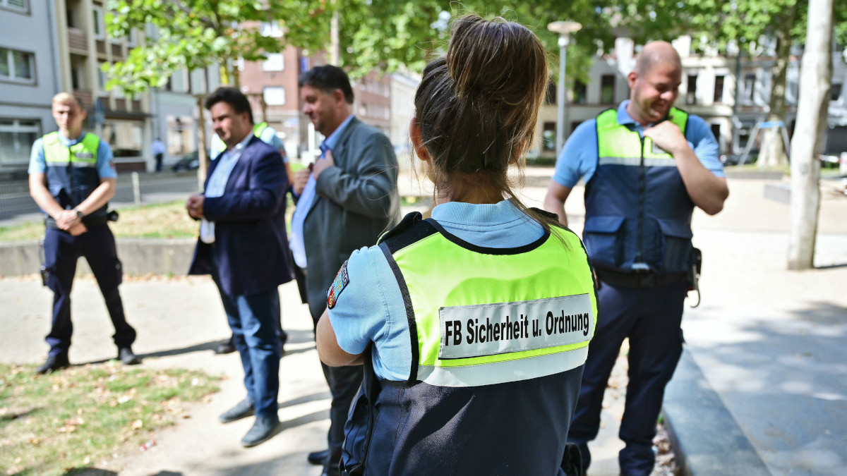 Der Kommunale Ordnungsdienst im Einsatz (KOD). Bild: Stadt Krefeld, Presse und Kommunikation