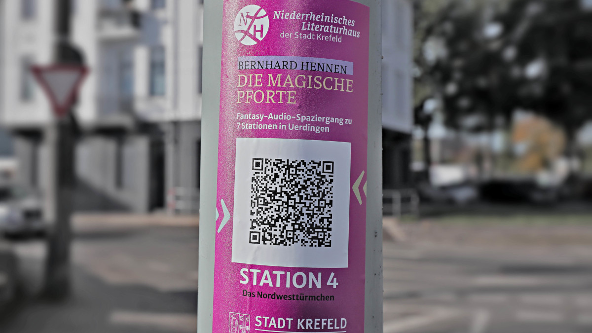 Über einen QR-Code kann der Fantasy-Rundgang autark erlebt werden. Bild: Stadt Krefeld, Presse und Kommunikation