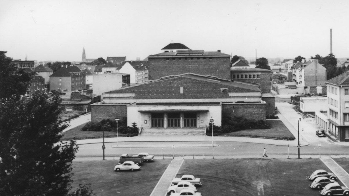 Ansicht Stadttheater 1954 vor dem Umbau. Foto: Stadtarchiv