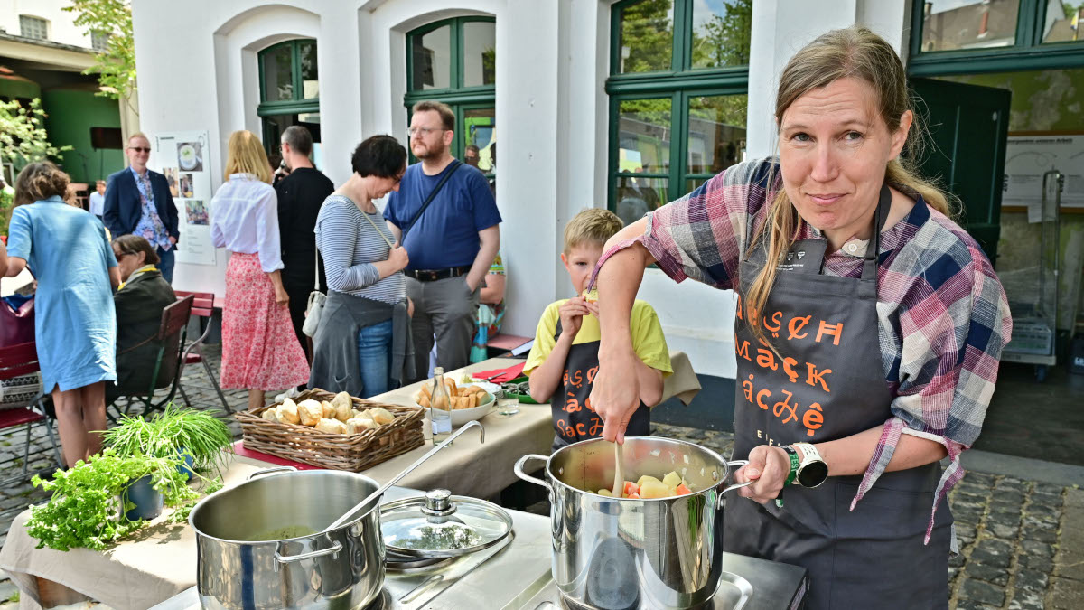Auch Kochen mit drei Nationen stand auf dem Programm.Bild: Stadt Krefeld, Presse und Kommunikation