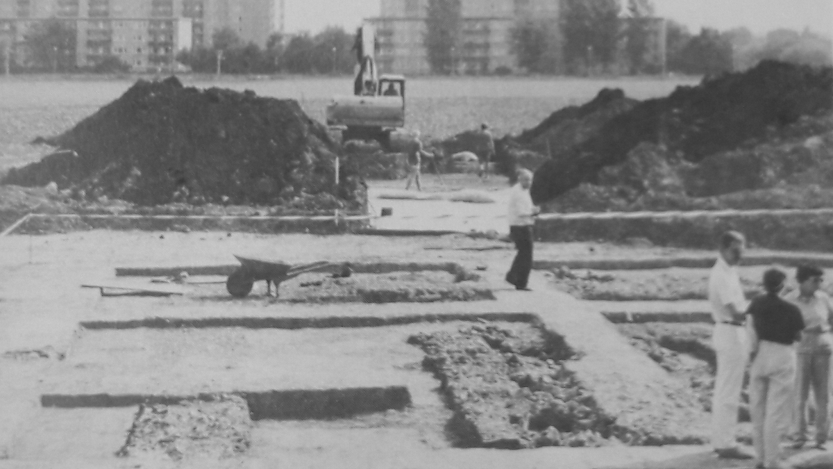 Die Grabung in Krefeld-Elfrath in den 1980er-Jahren. Foto: Stadt Krefeld, Presse und Kommunikation