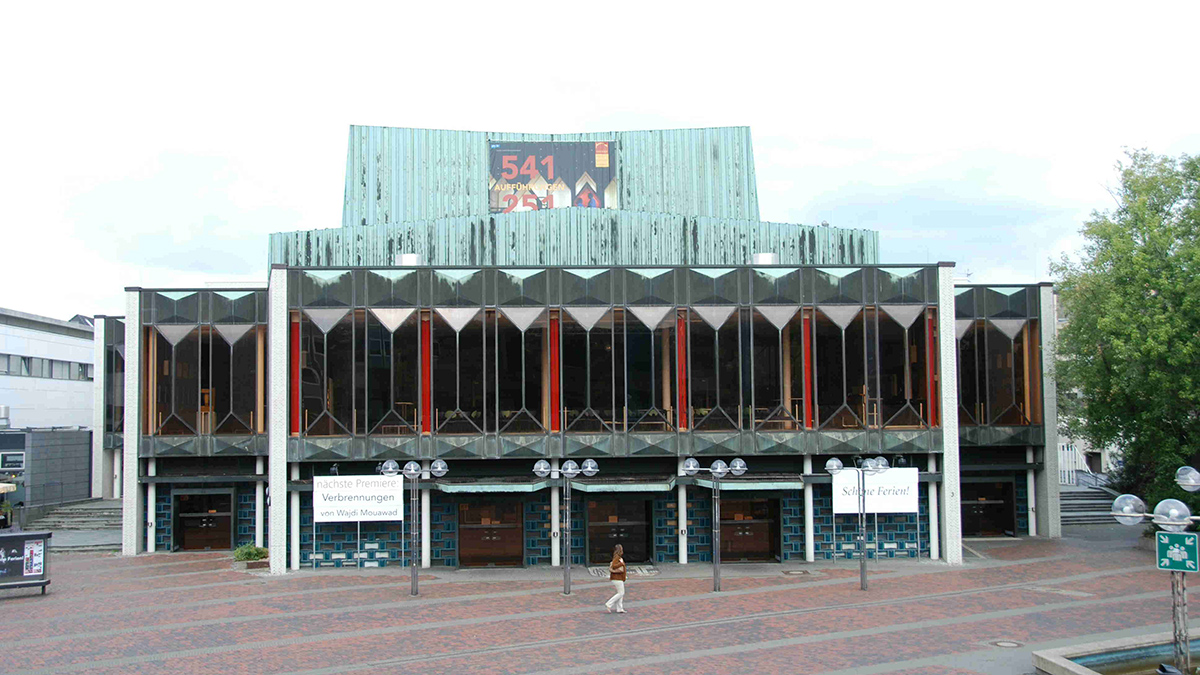 Das Stadttheater am Theaterplatz. Foto: Stadt Krefeld, Presse und Kommunikation
