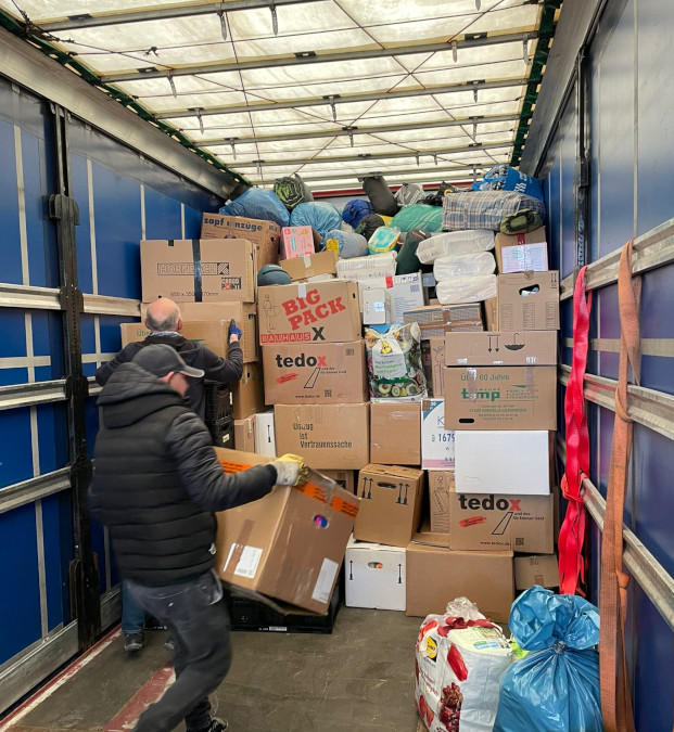 Die Krefelder Spenden bei der Ankunft in Polen. Von dort sind die Hilfsgüter verteilt worden und haben die Ukraine erreicht.   Foto: Stadt Krefeld, Presse und Kommunikation