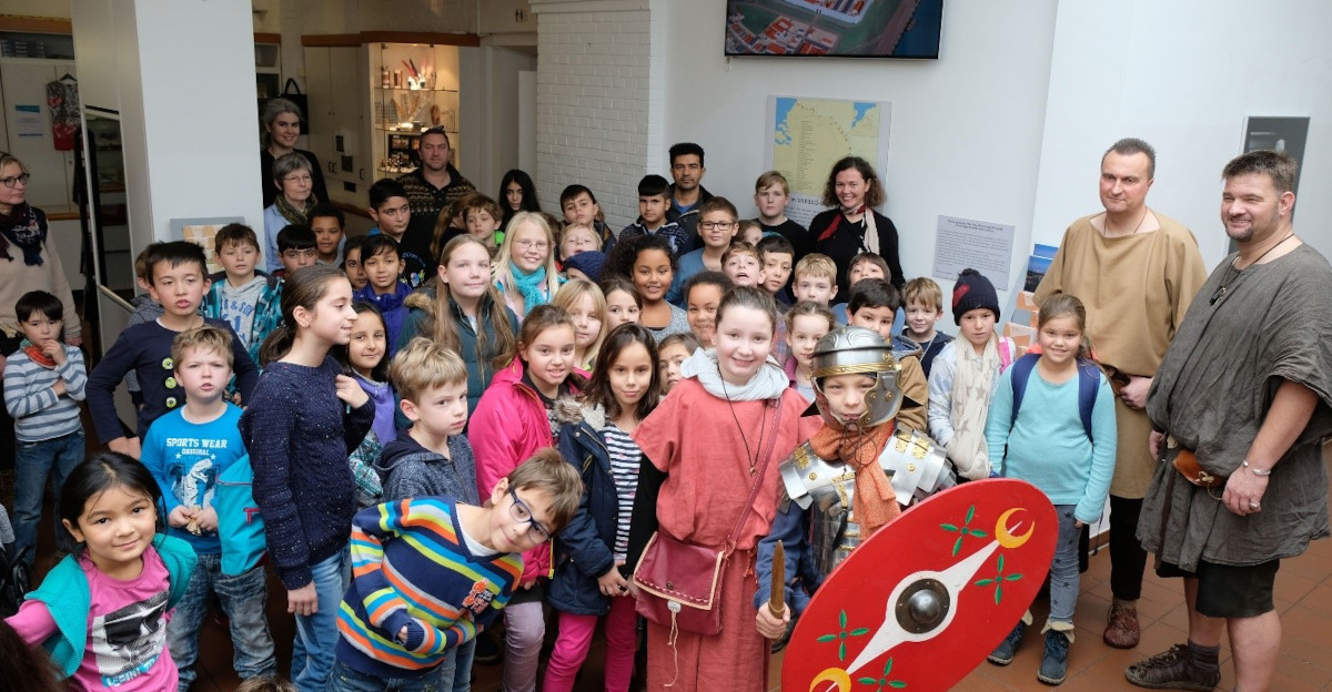 Unesco-Projekt-Schule aus Krefeld-Uerdingen Unesco-Projekt-Schule aus Krefeld-Uerdingen